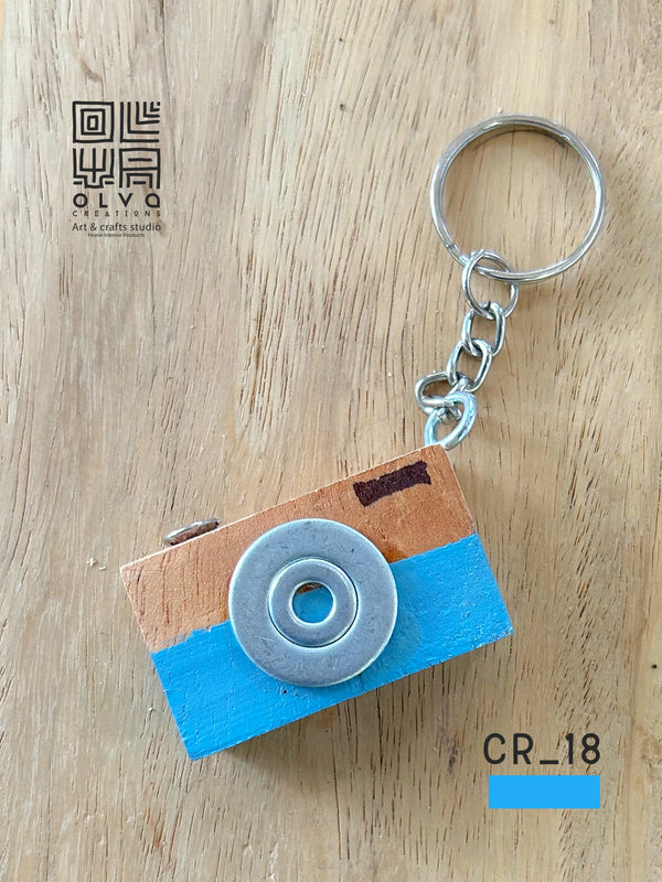 Handmade Wooden Camera Keychain – Colorful Mini Home Charm
