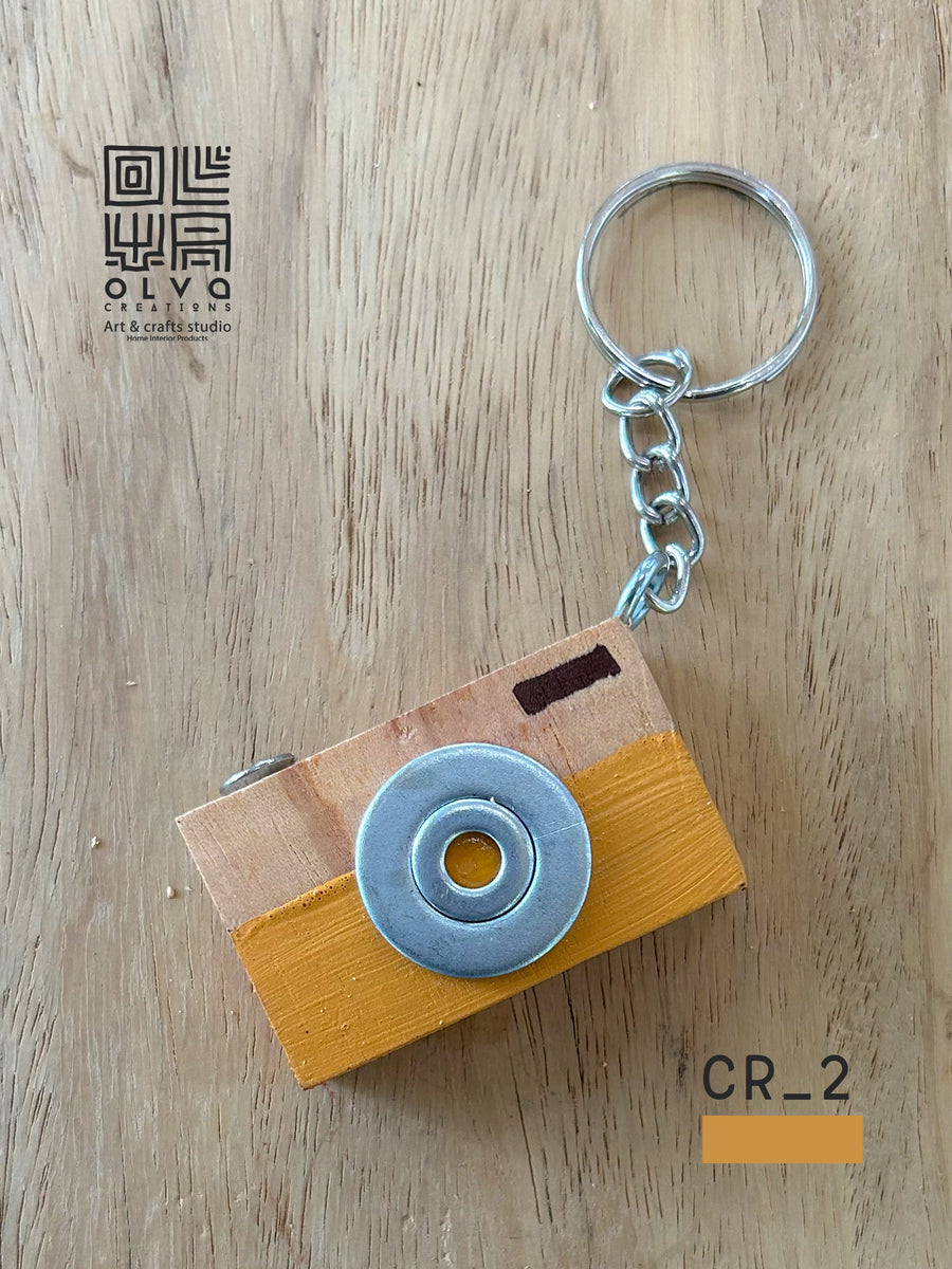 Handmade Wooden Camera Keychain – Colorful Mini Home Charm
